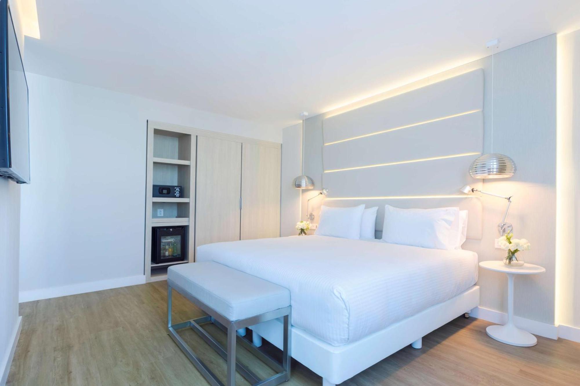 Nh Monterrey La Fe Hotel San Nicolás de los Garzas Екстериор снимка